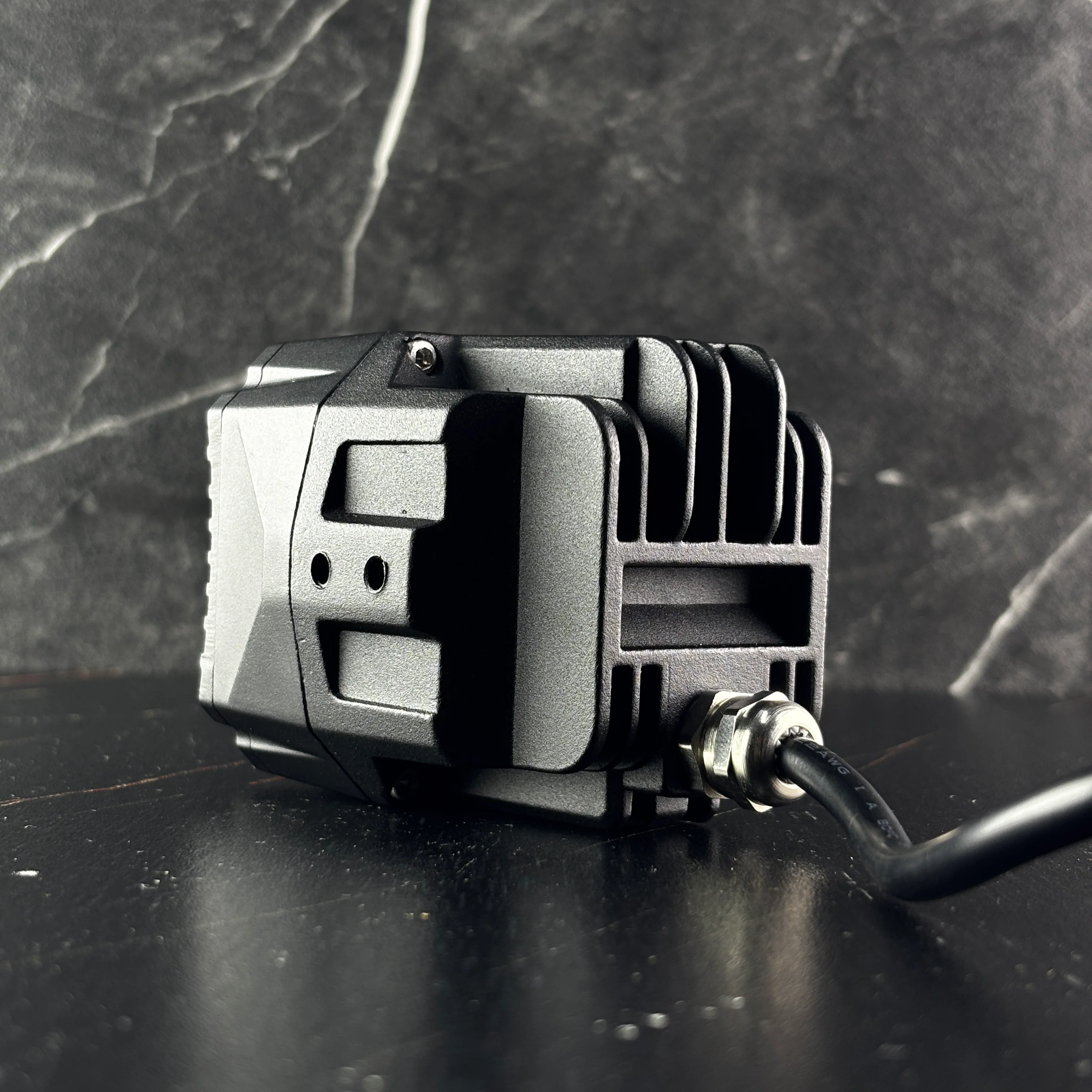 LIU HJG Gorilla Light 120 Watts - Image 3