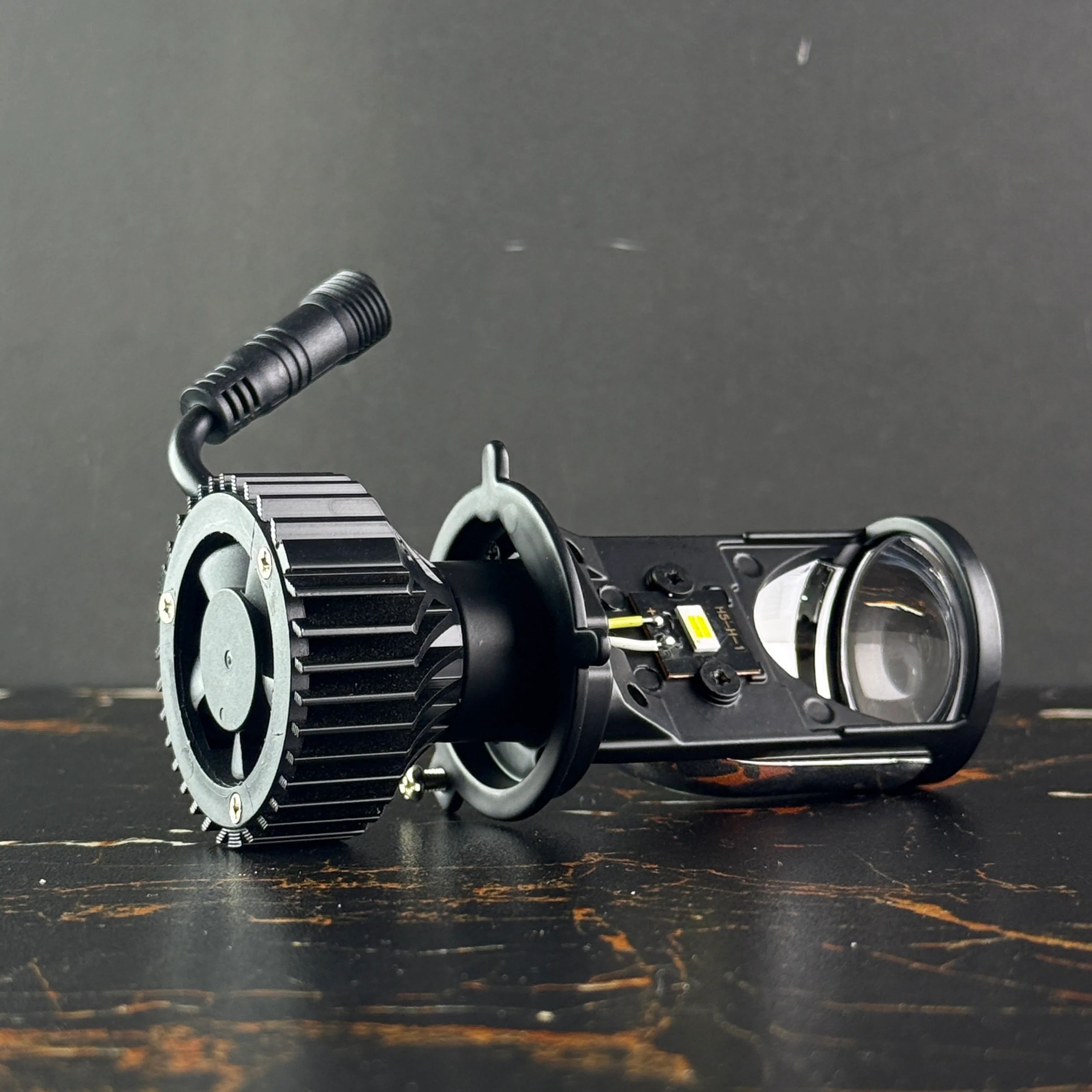 LIU HJG H5 LED Headlight White&Yellow - Image 4